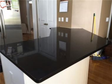 Абсолютні чорні кварцові стільниці