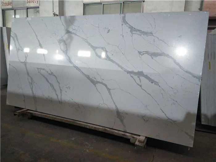calacatta halo quartz for bathroom