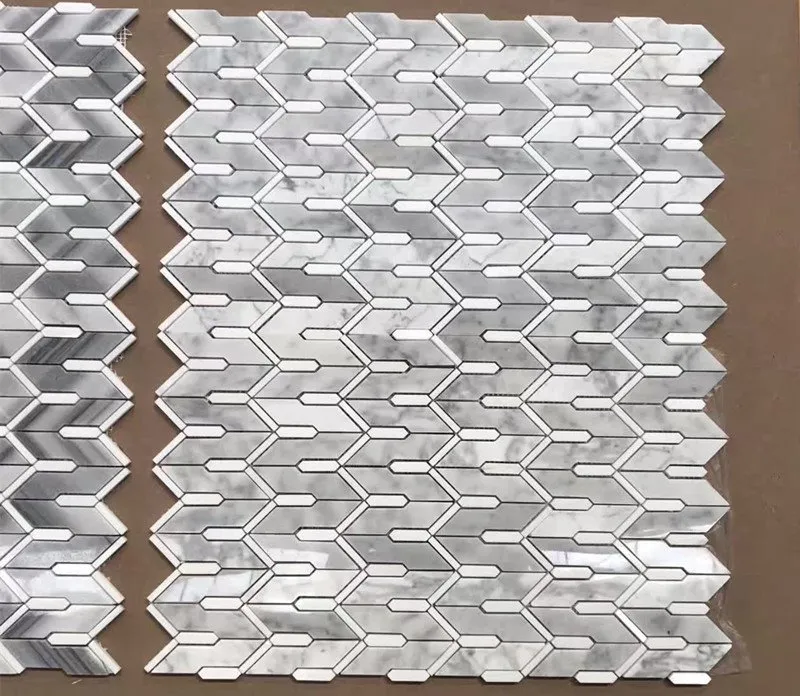 Сіро-біла мозаїчна плитка