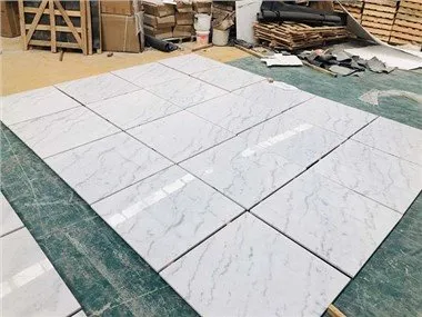 Біла мармурова плитка для підлоги