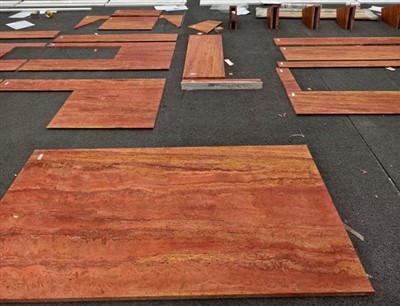 Плитка з червоного травертину