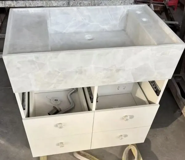 Білі онікс раковини